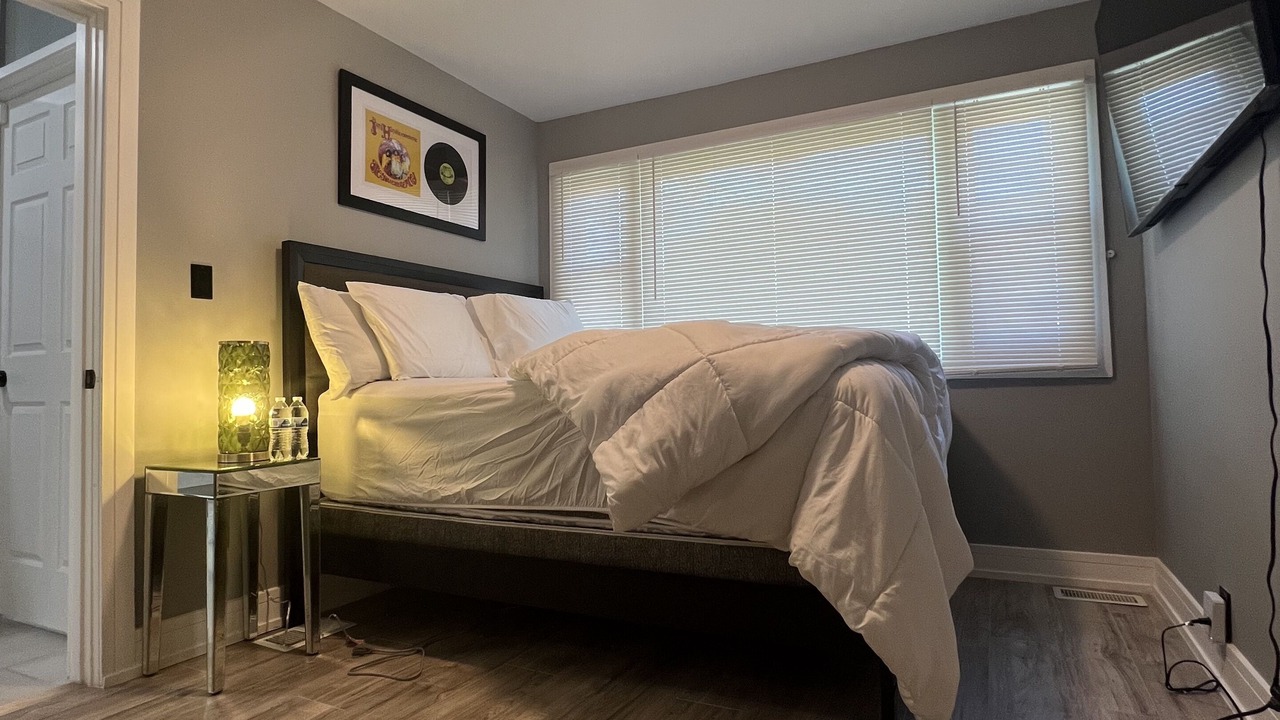 Photo of Bedroom in West Pullman