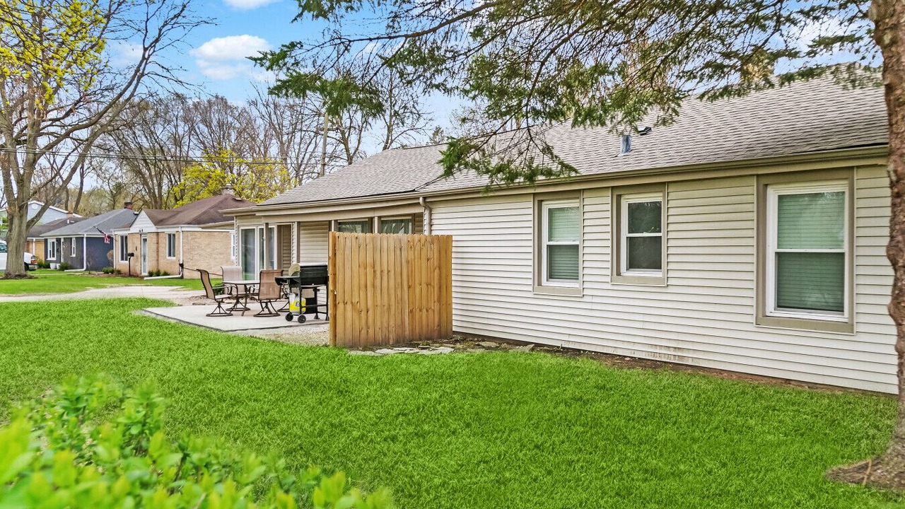 Photo of Outdoor in Russell