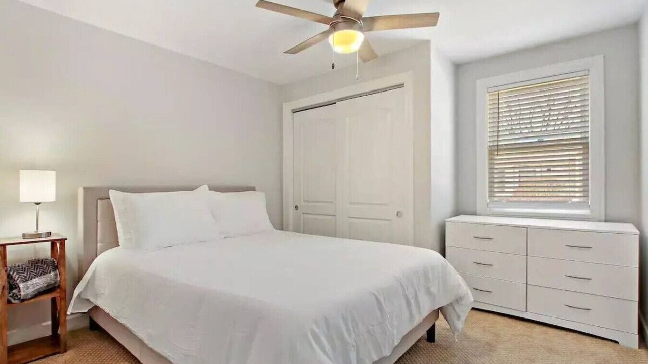 Photo of Bedroom in Russell