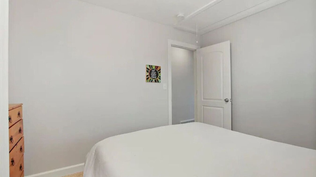 Photo of Bedroom in Russell