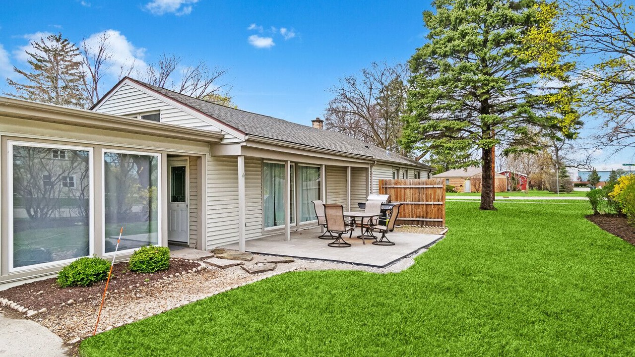 Photo of Outdoor in Russell