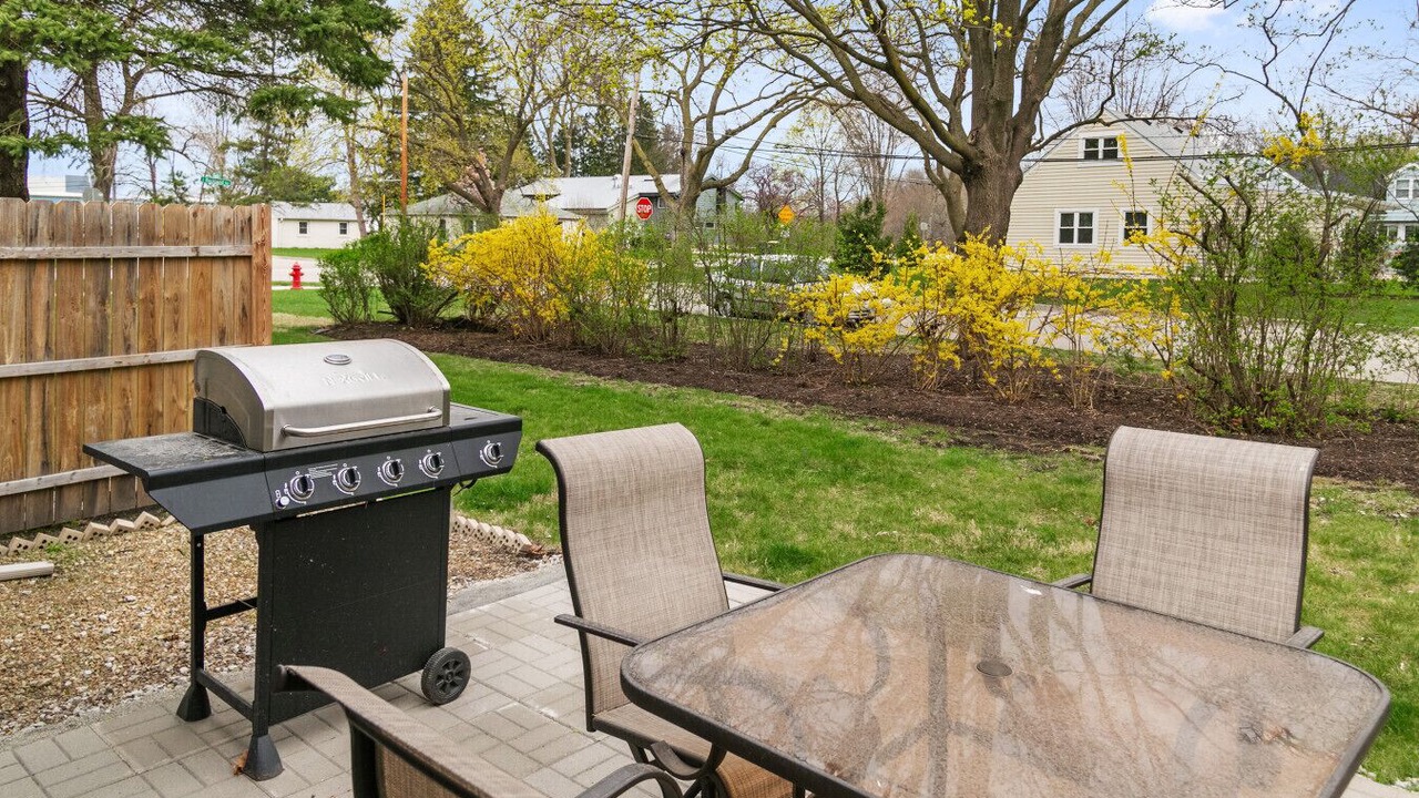 Photo of Outdoor in Russell