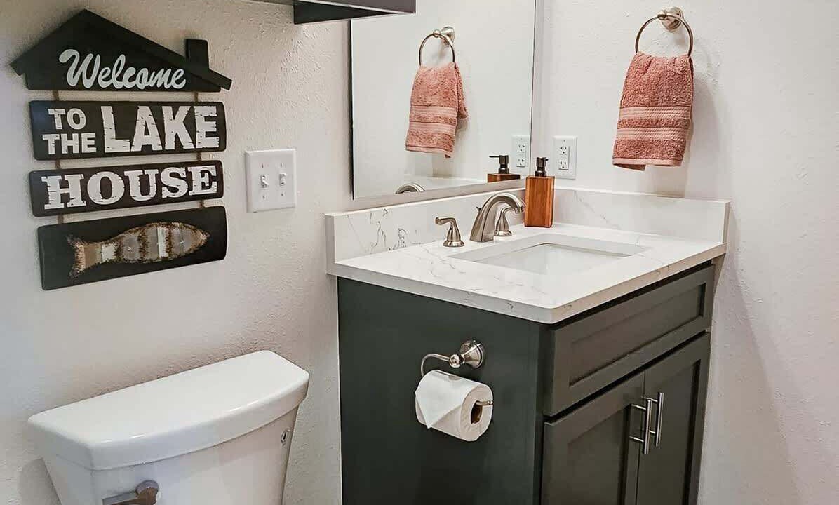 Photo of Bathroom in Eureka Springs