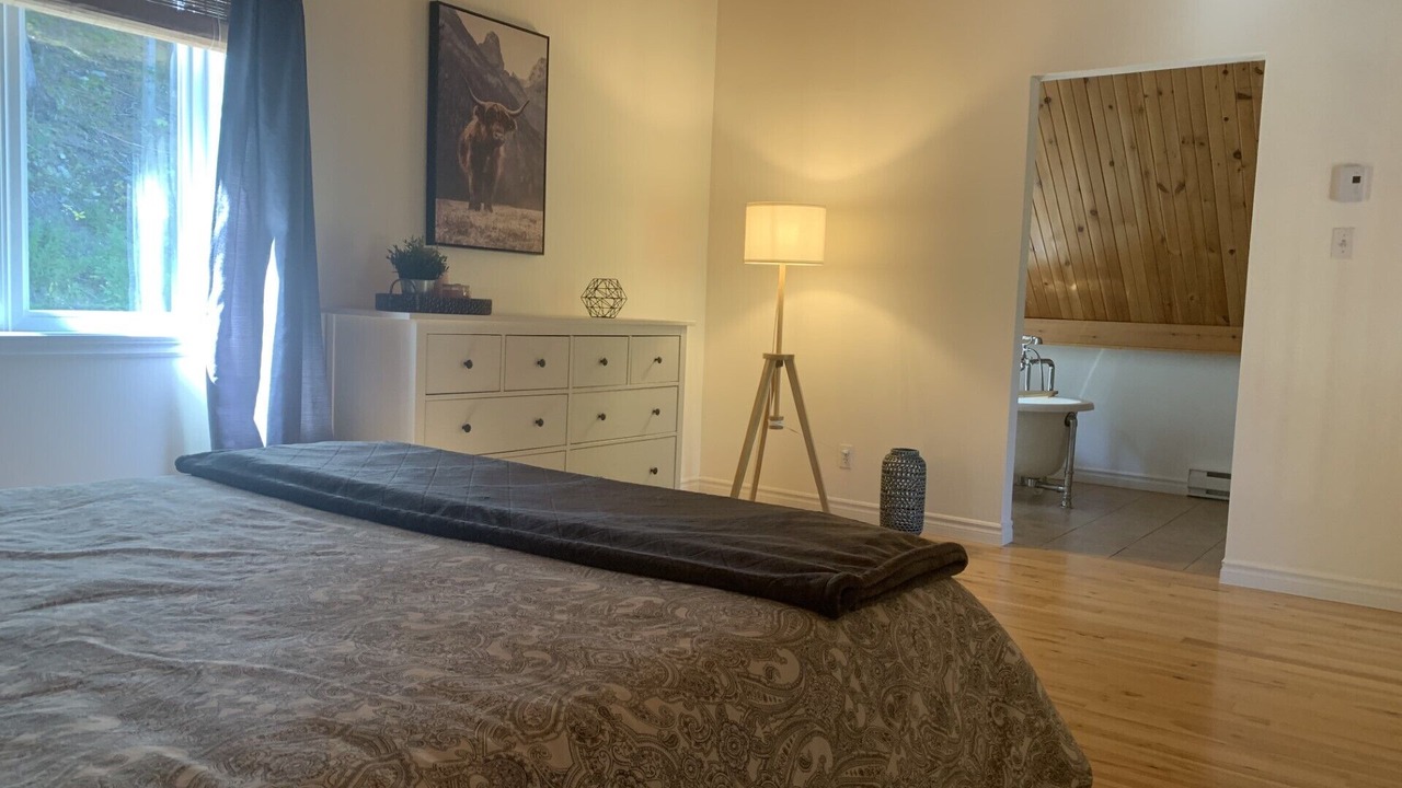Photo of Bedroom in Saint-Alexis-des-Monts