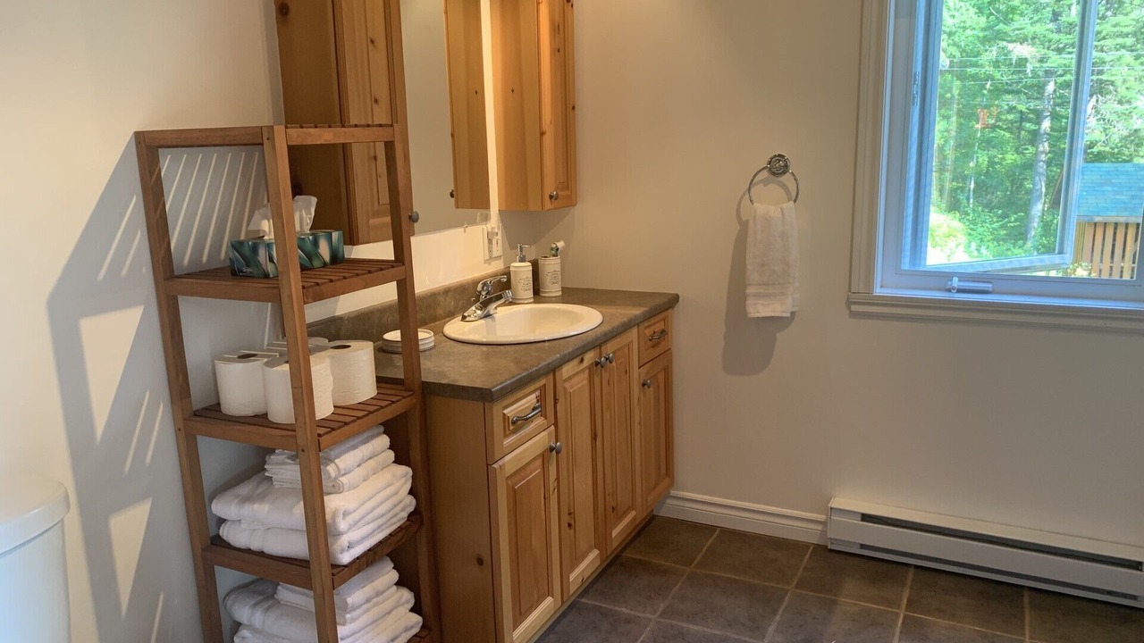 Photo of Bathroom in Saint-Alexis-des-Monts