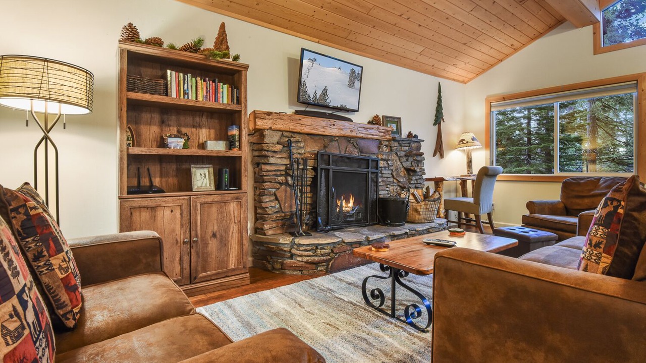Photo of Livingroom in Carnelian Bay