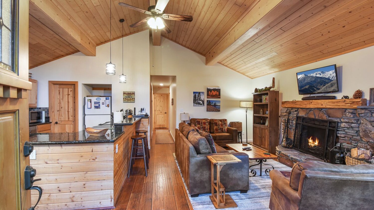Photo of Livingroom in Carnelian Bay