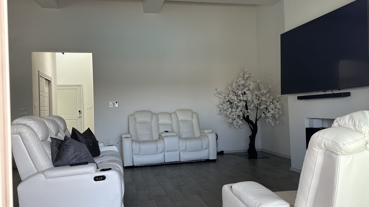 Photo of Livingroom in Rio Rancho