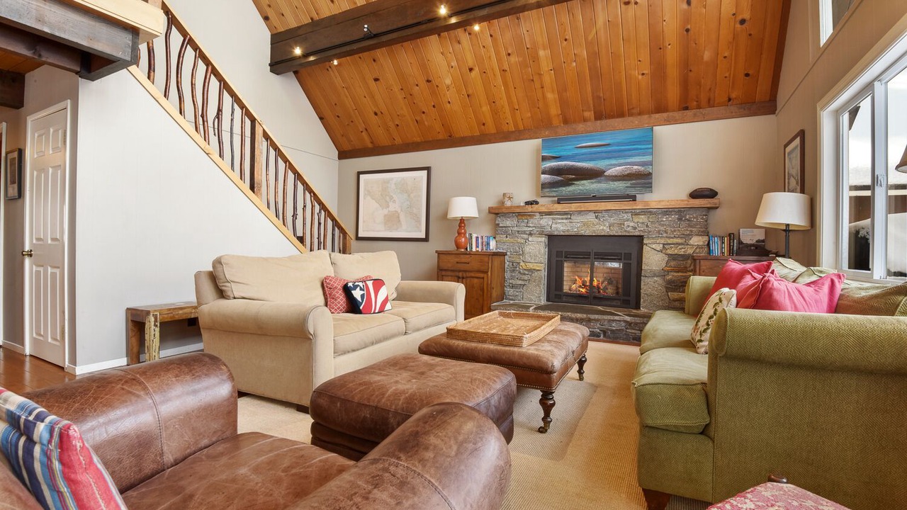 Photo of Livingroom in Carnelian Bay