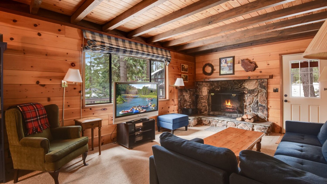 Photo of Livingroom in Carnelian Bay