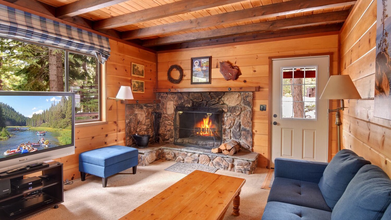 Photo of Livingroom in Carnelian Bay