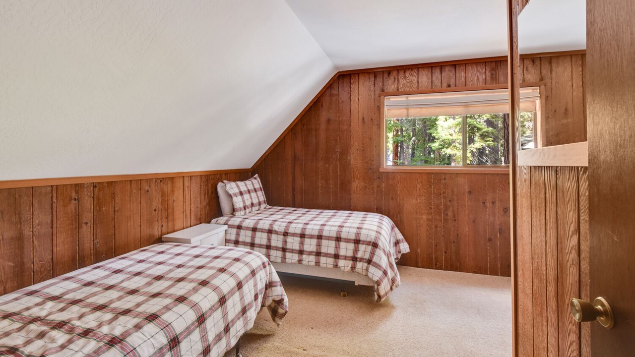 Photo of Bedroom in Carnelian Bay