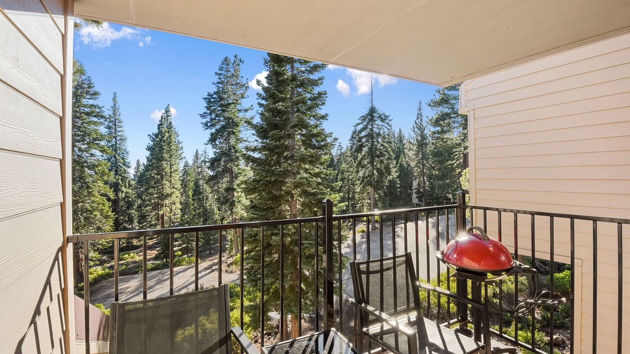 Photo of Outdoor in Carnelian Woods