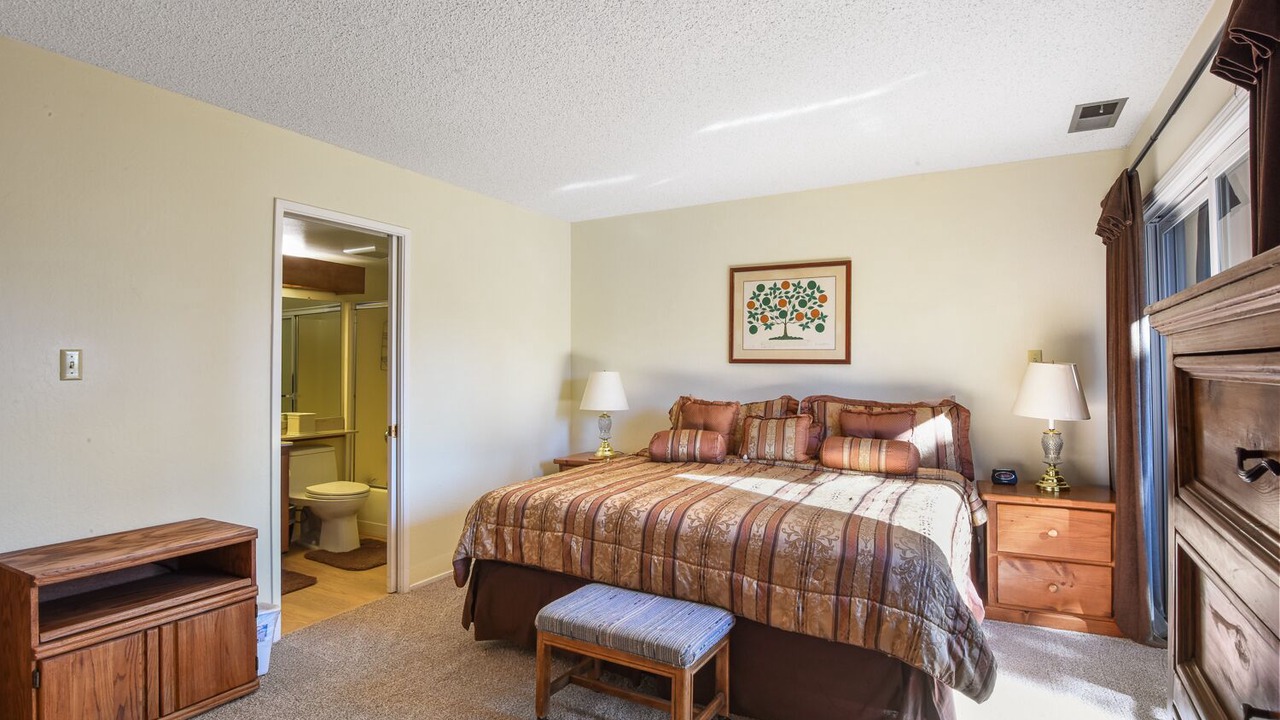 Photo of Bedroom in Carnelian Woods