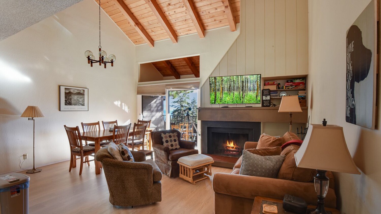 Photo of Livingroom in Carnelian Woods