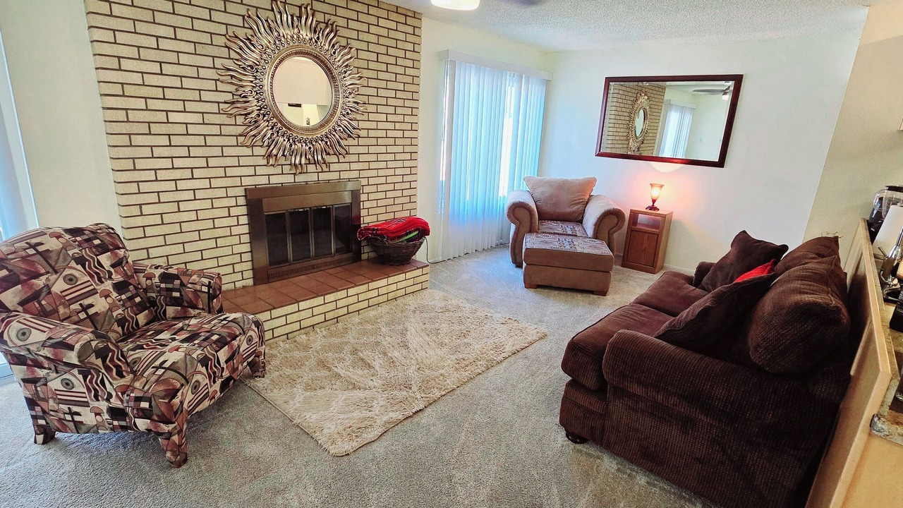 Photo of Livingroom in Taylor Ranch