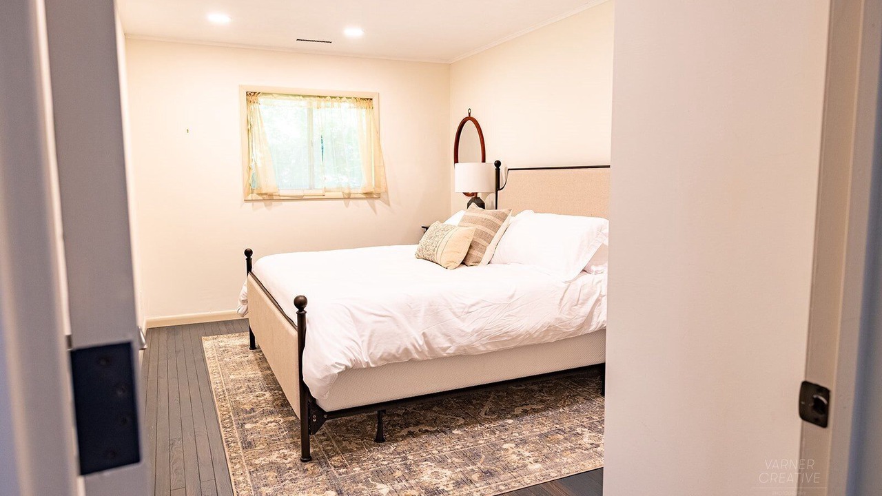 Photo of Bedroom in Ulster Park