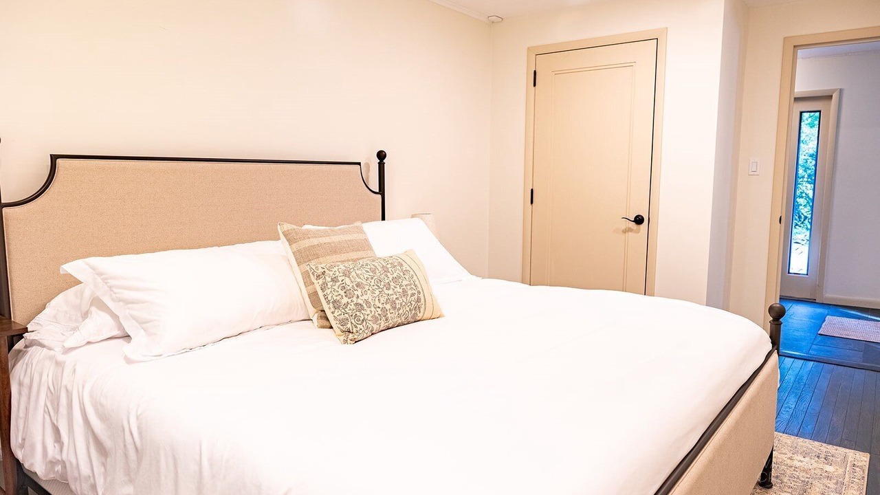 Photo of Bedroom in Ulster Park