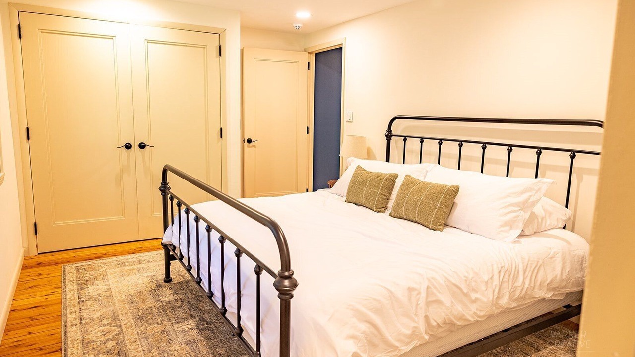 Photo of Bedroom in Ulster Park