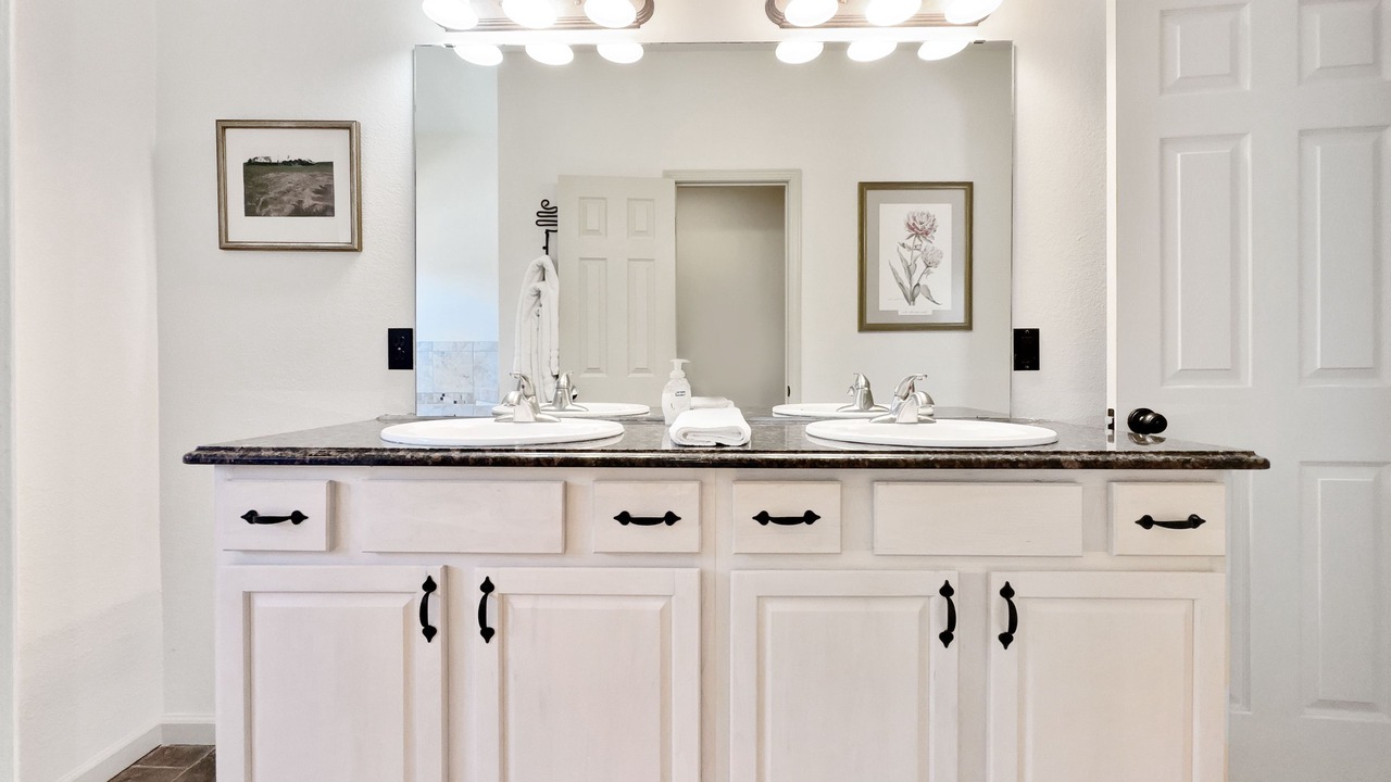 Photo of Bathroom in Camdenton