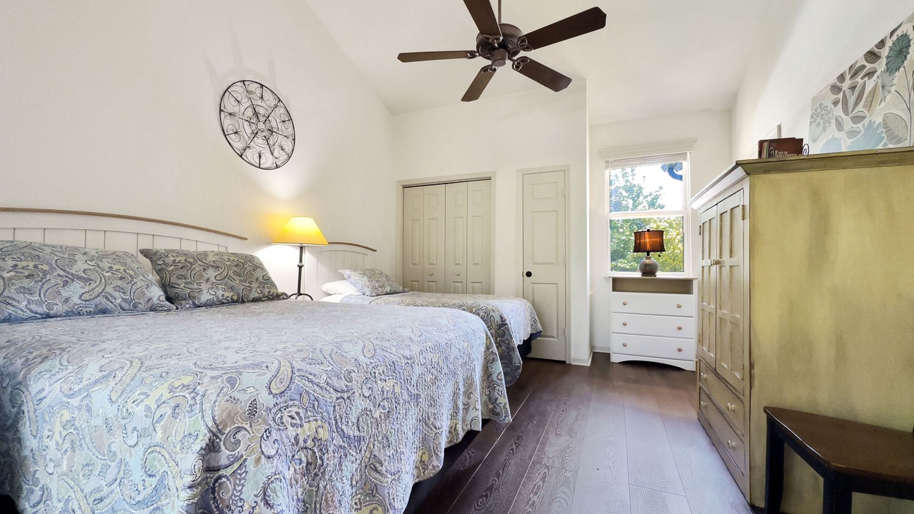 Photo of Bedroom in Camdenton