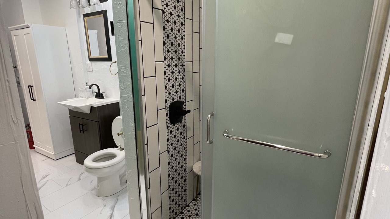 Photo of Bathroom in Antigo
