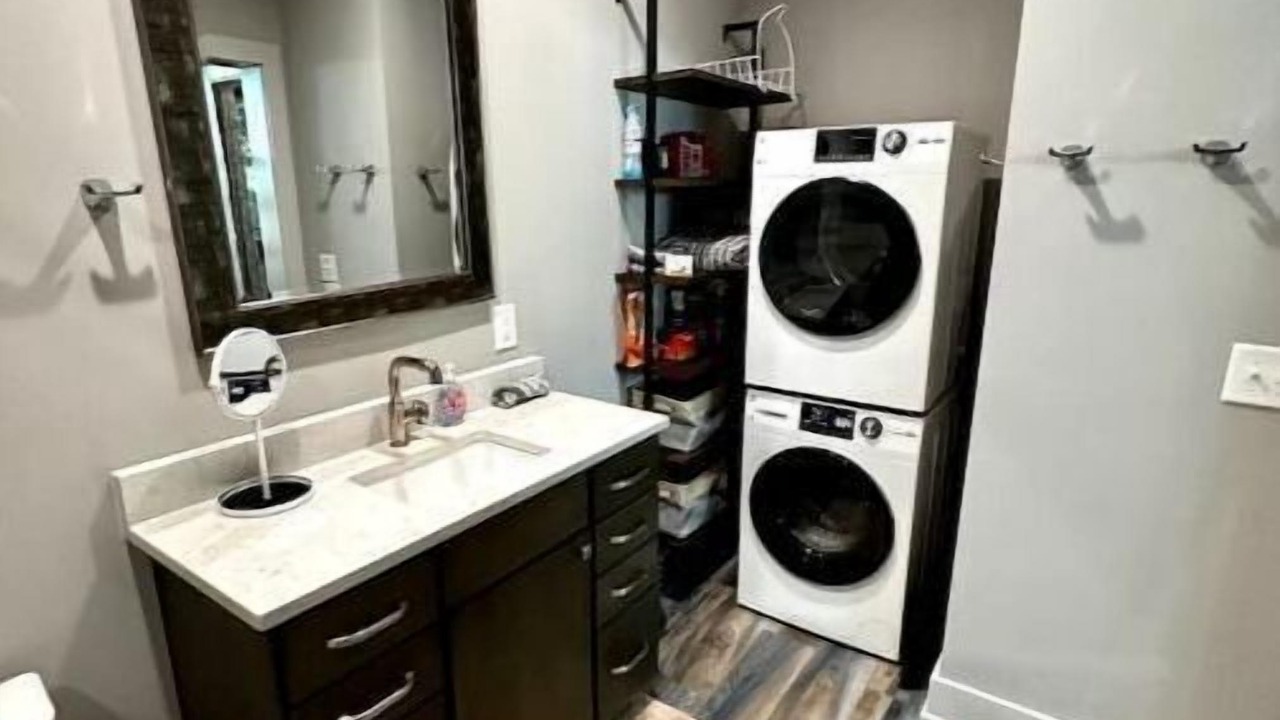 Photo of Bathroom in Bynum