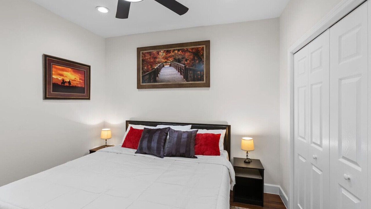 Photo of Bedroom in South Central Houston