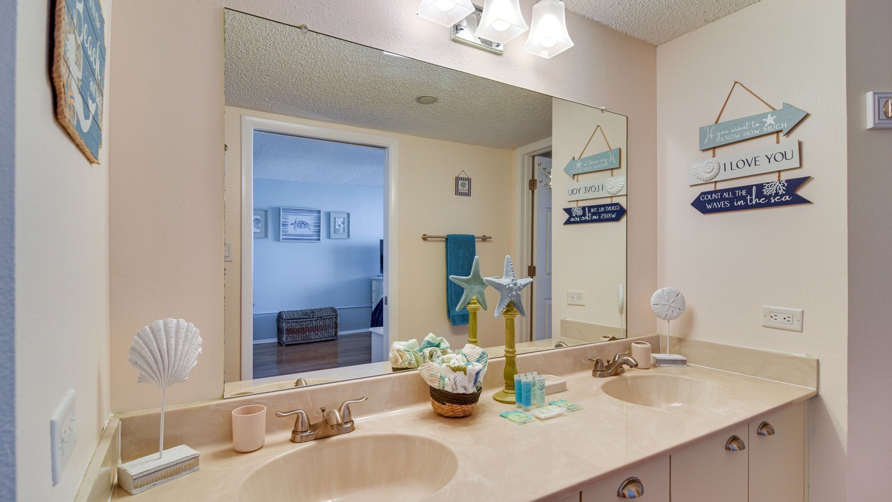 Photo of Bathroom in Sand Key