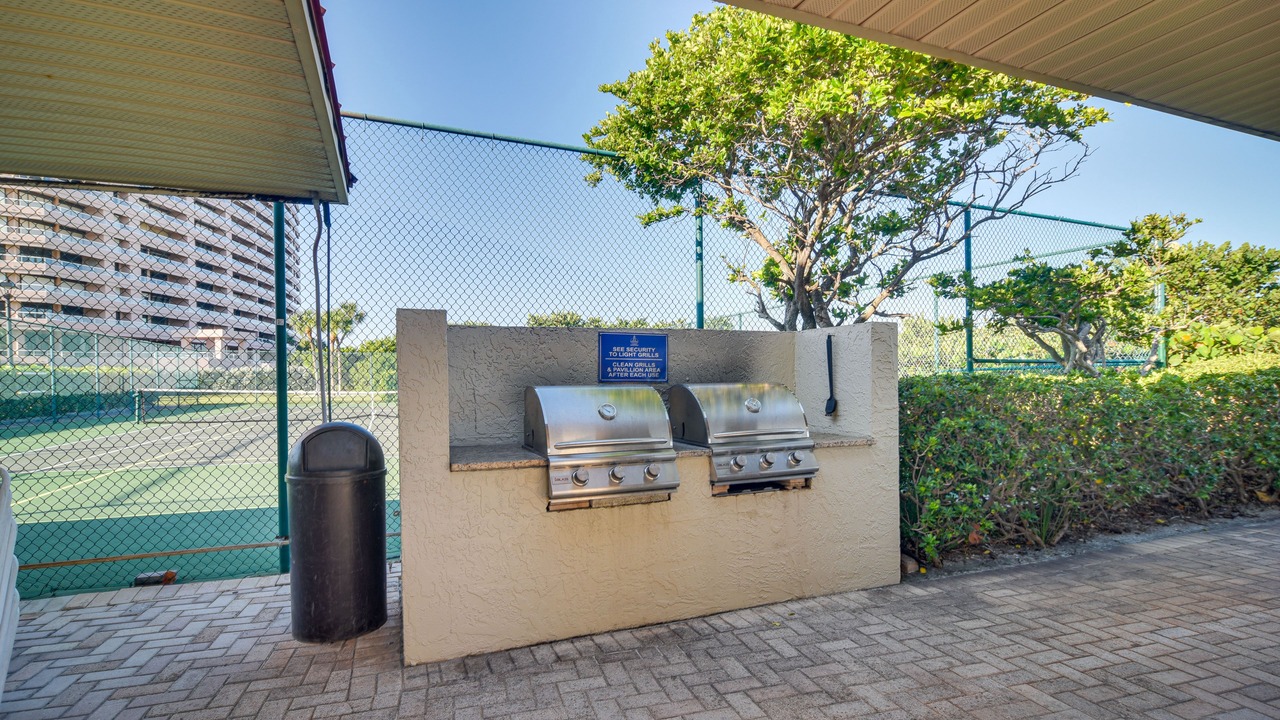 Photo of Outdoor in Sand Key