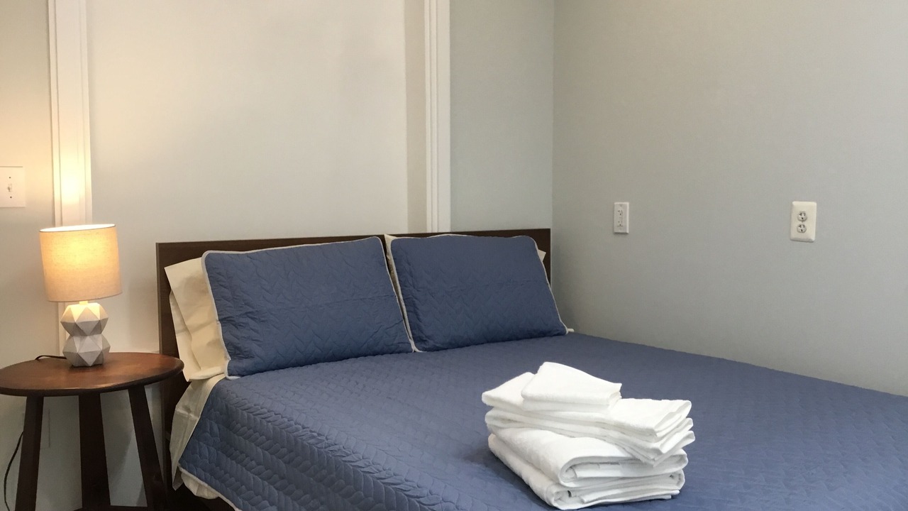 Photo of Bedroom in Washington Square West