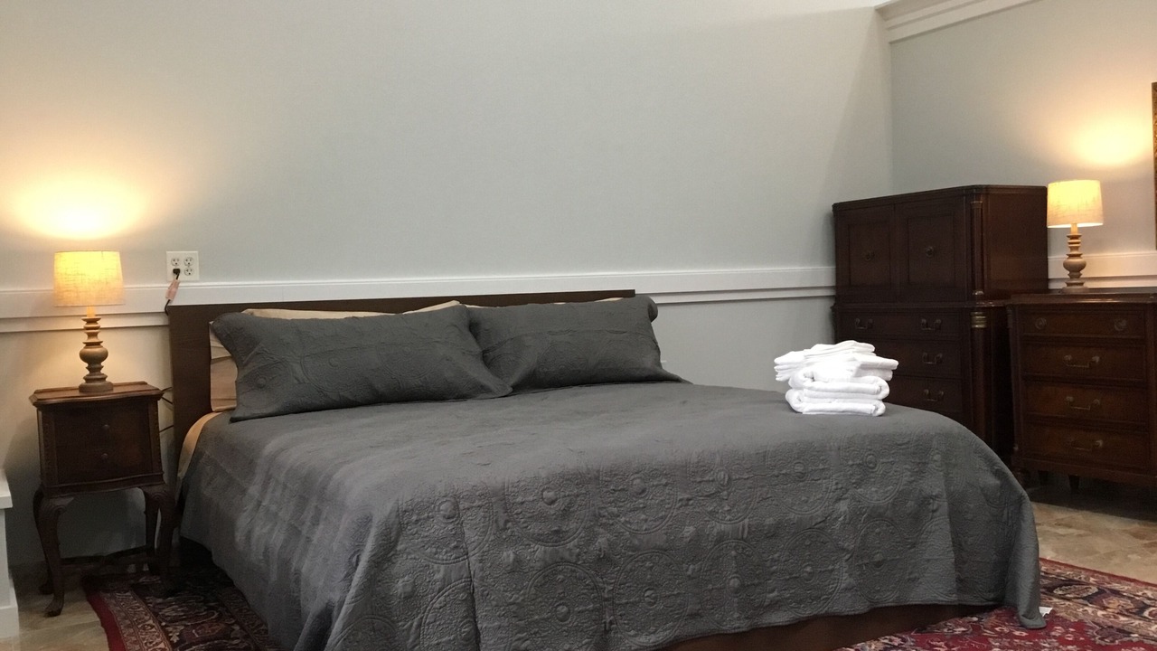 Photo of Bedroom in Washington Square West