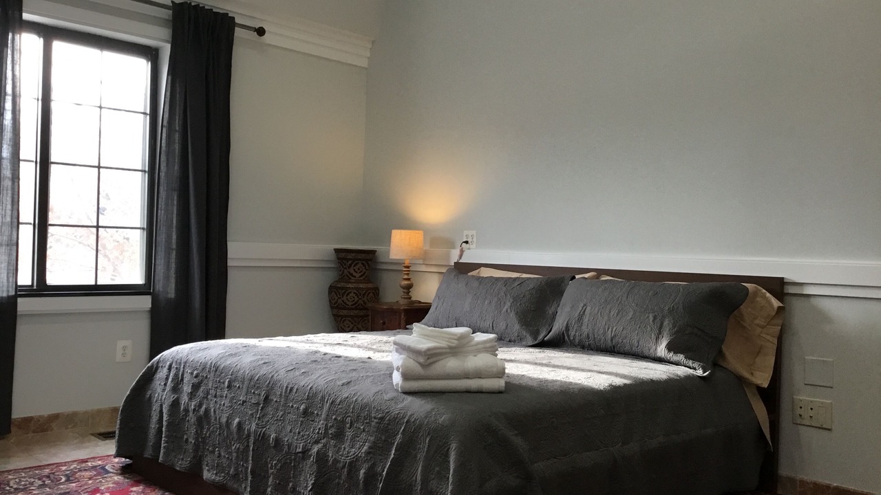 Photo of Bedroom in Washington Square West