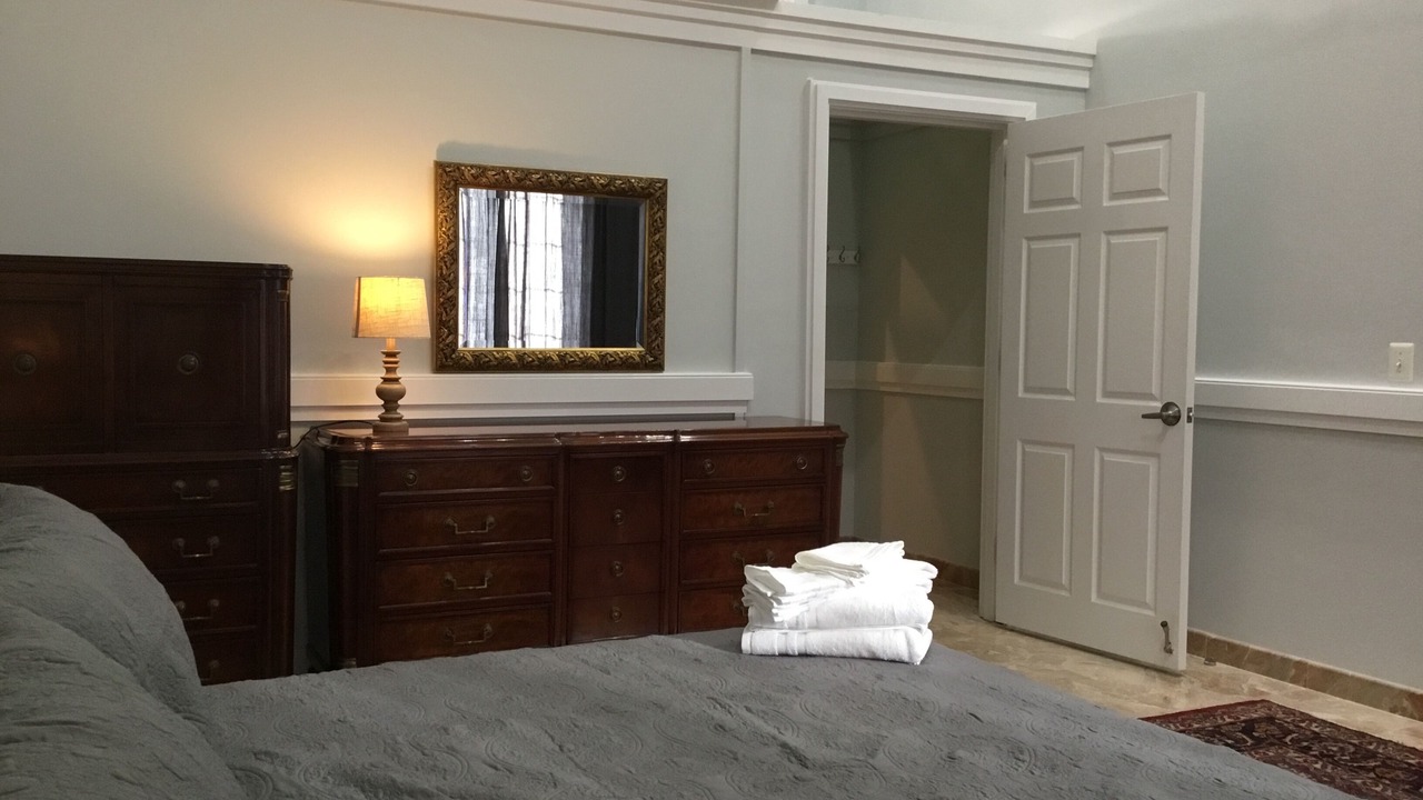 Photo of Bedroom in Washington Square West