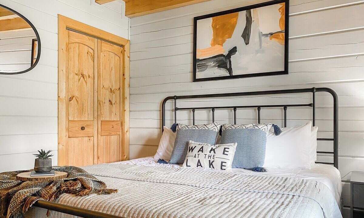 Photo of Others in Hidden Lake