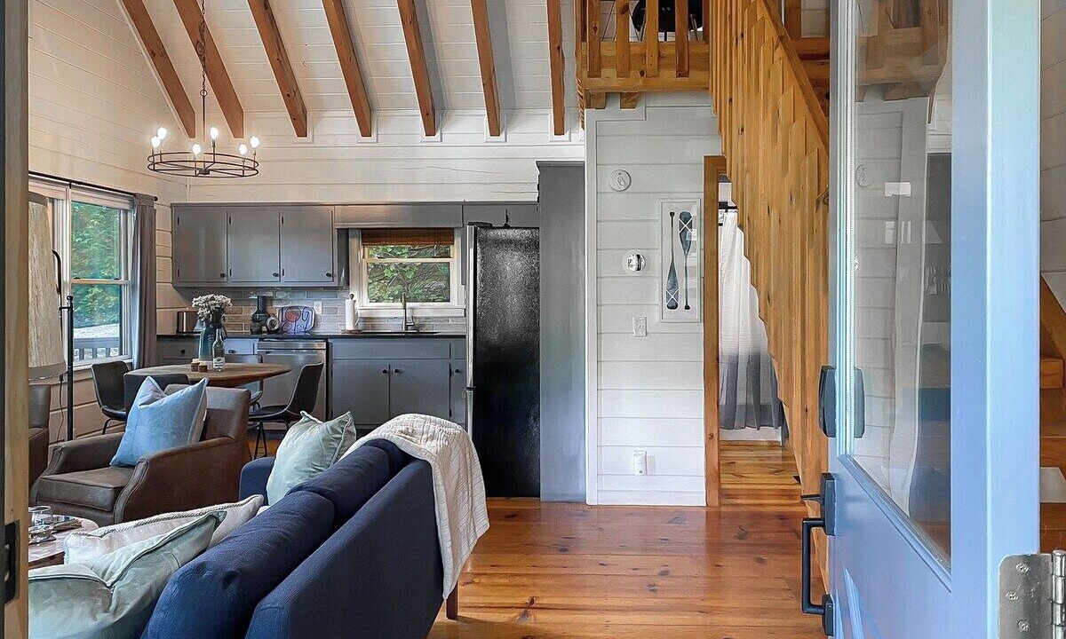 Photo of Bedroom in Hidden Lake