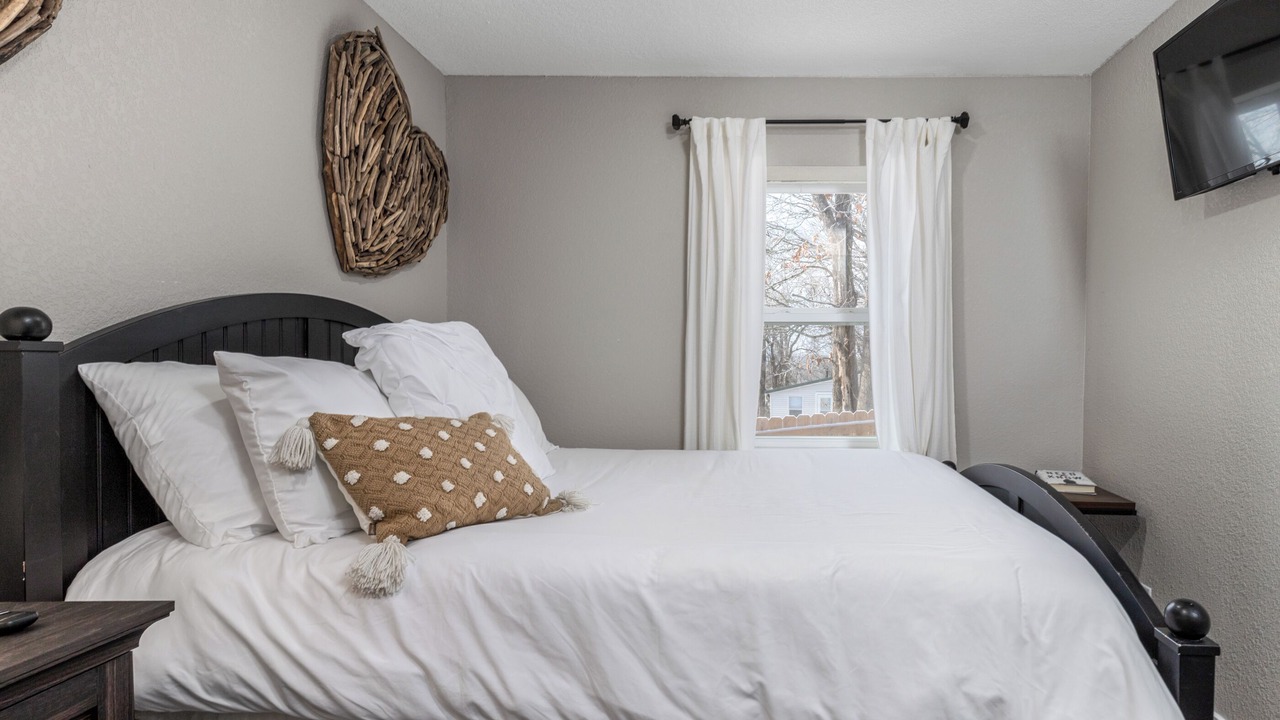 Photo of Bedroom in Waynesville