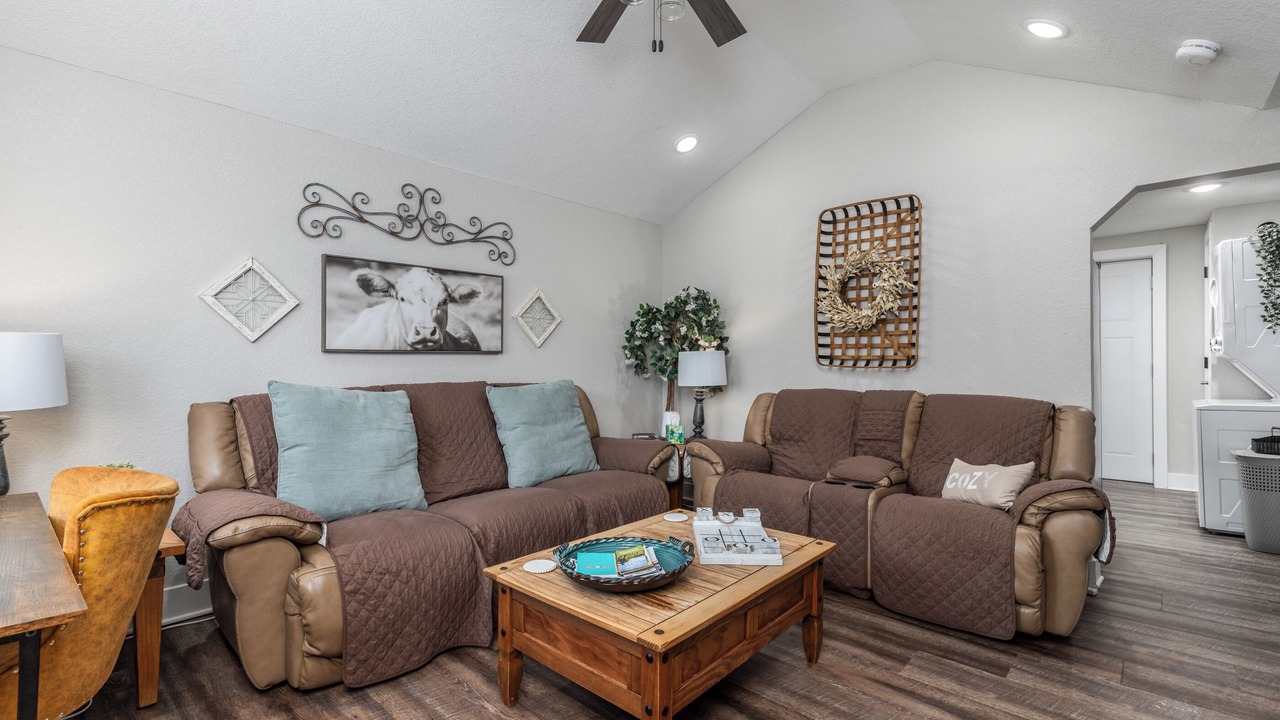 Photo of Livingroom in Waynesville