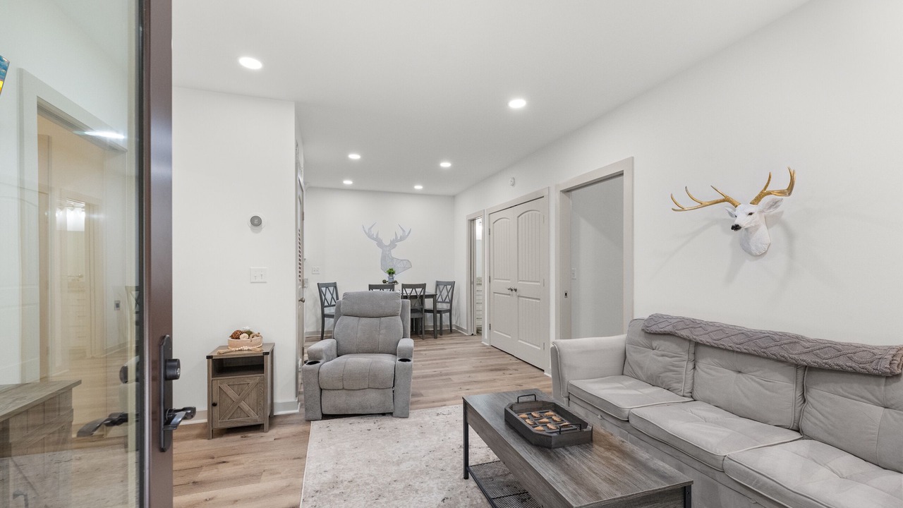 Photo of Livingroom in Cleveland