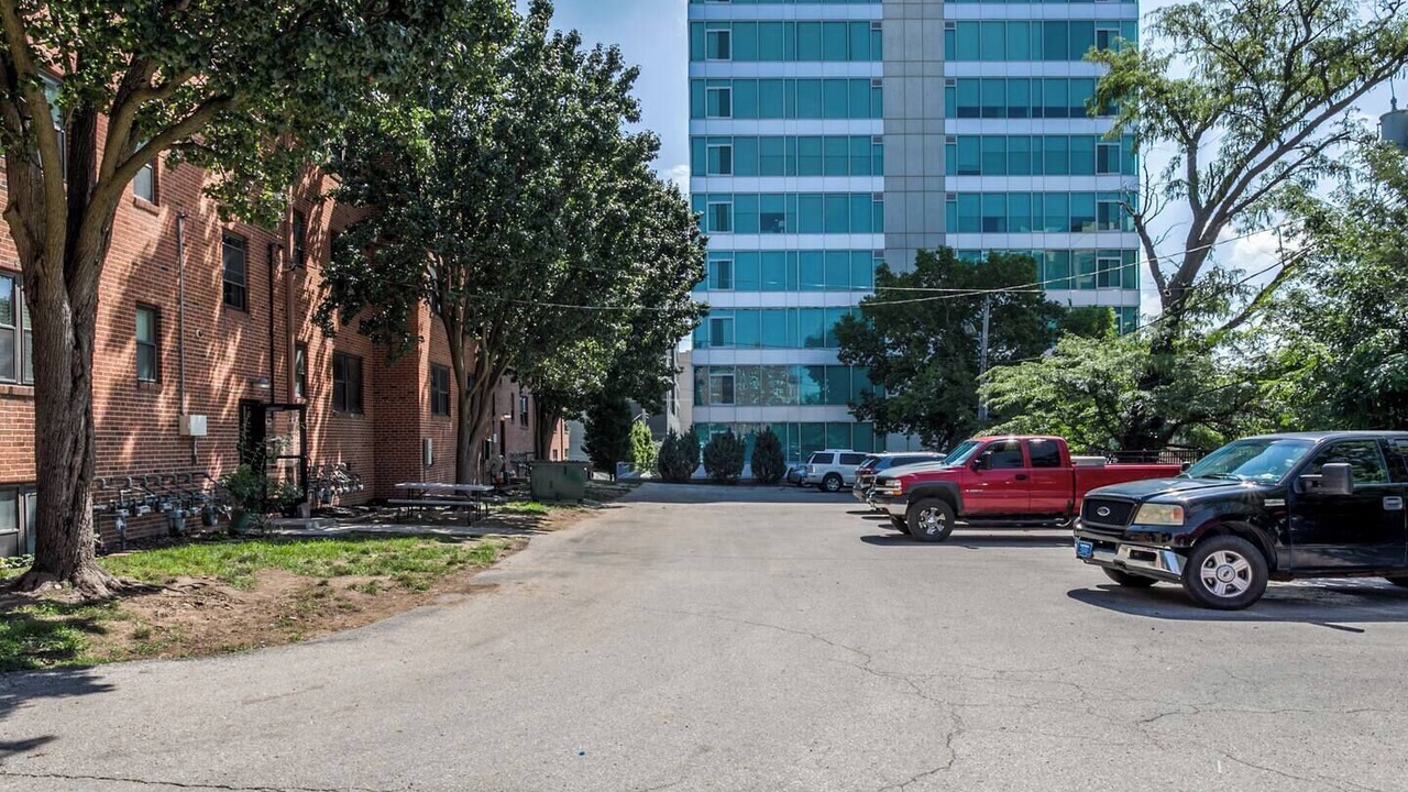 Photo of Outdoor in Country Club Plaza Area
