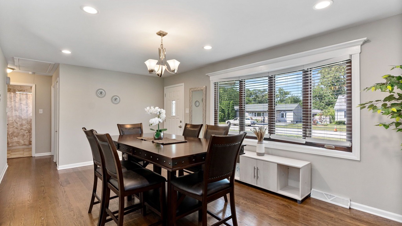 Photo of Others in Oak Lawn