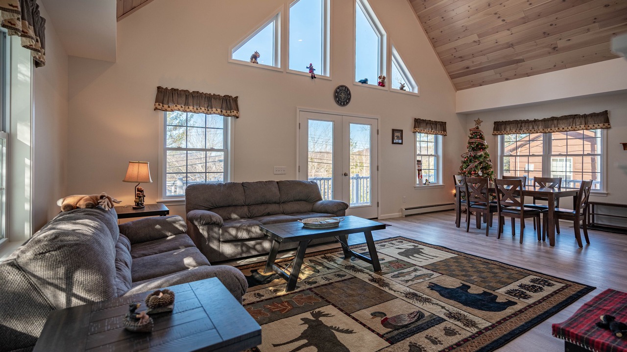 Photo of Livingroom in Town of Webb