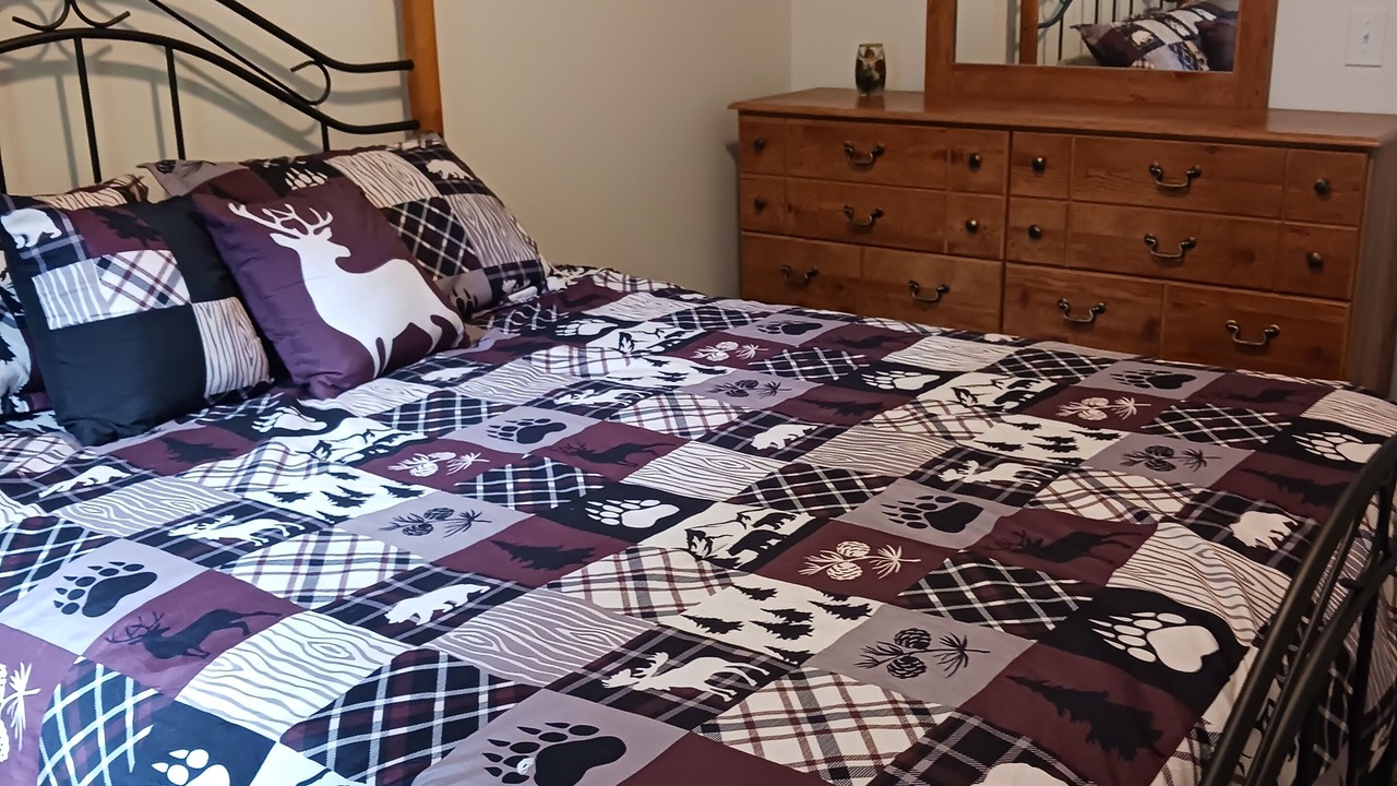 Photo of Bedroom in Town of Webb