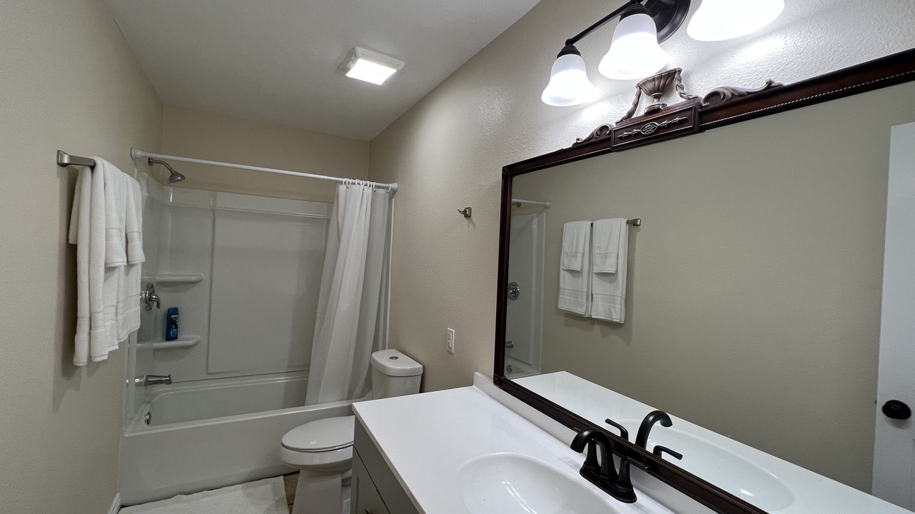 Photo of Bathroom in Lufkin