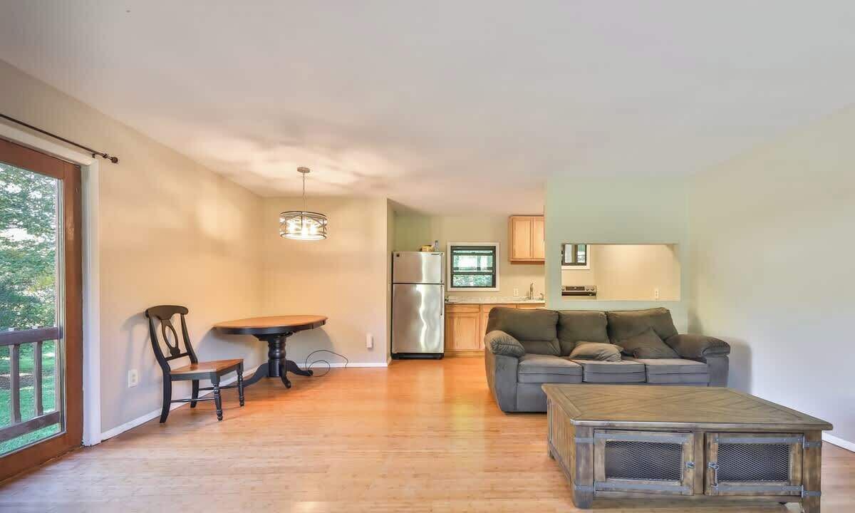 Photo of Livingroom in Jewett Center