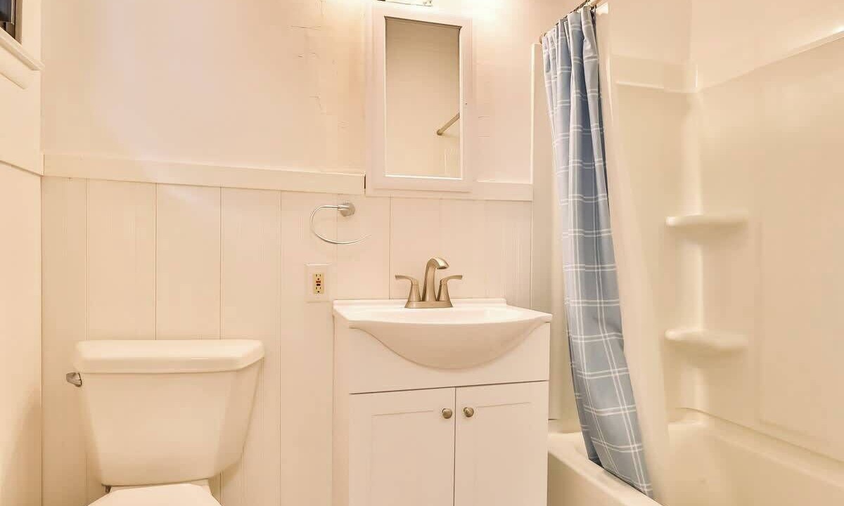 Photo of Bathroom in Jewett Center