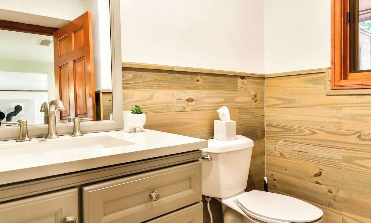 Photo of Bathroom in Jewett Center