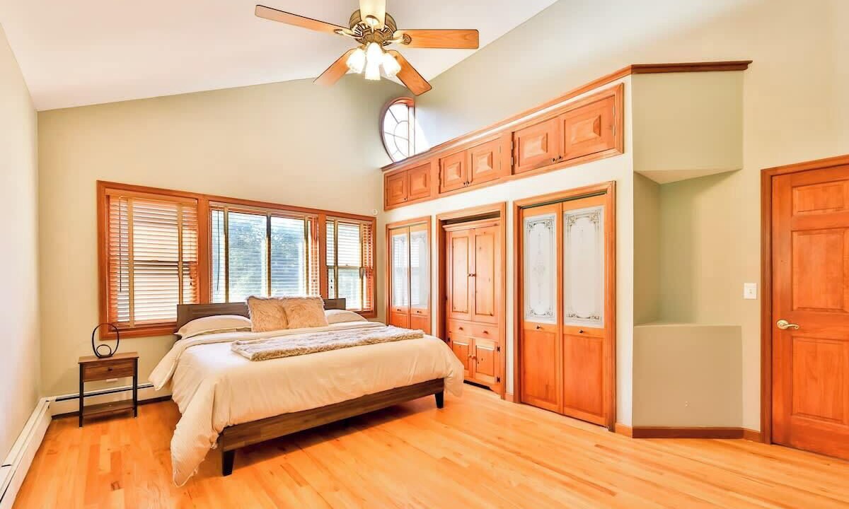 Photo of Bedroom in Jewett Center