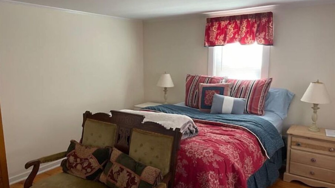 Photo of Bedroom in Brewster