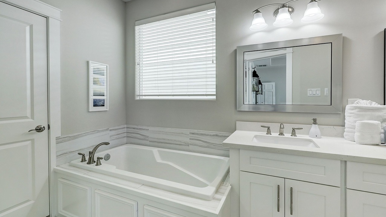 Photo of Bathroom in Shady Acres
